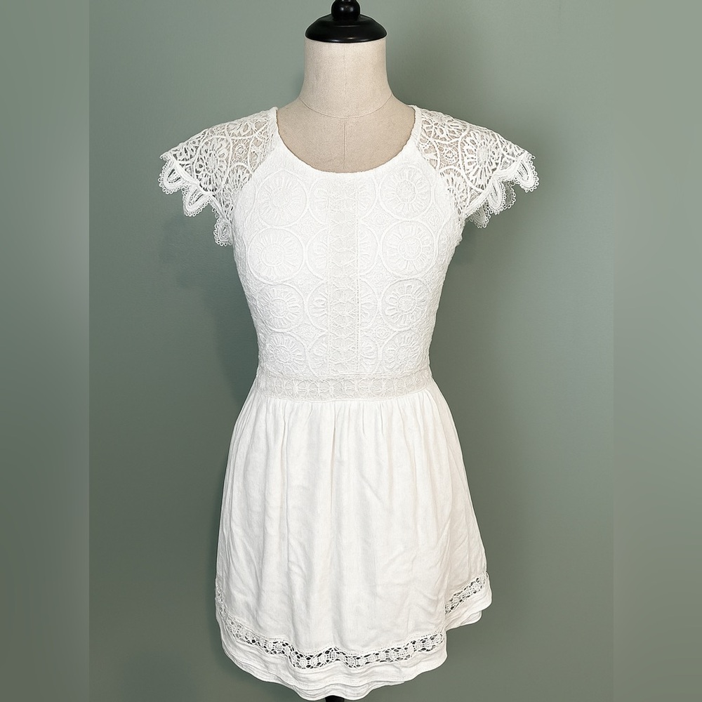 Maurice’s Elegant White Lace Dress
